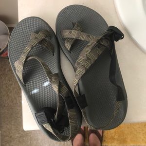Men’s chacos.. NEVER WORN